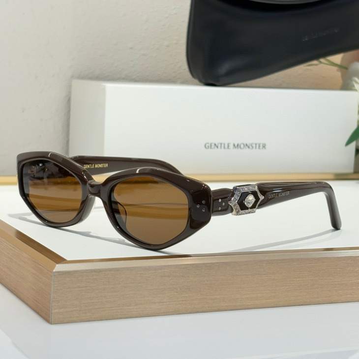 Picture of Gentle Monster Sunglasses _SKUfw68372000fw